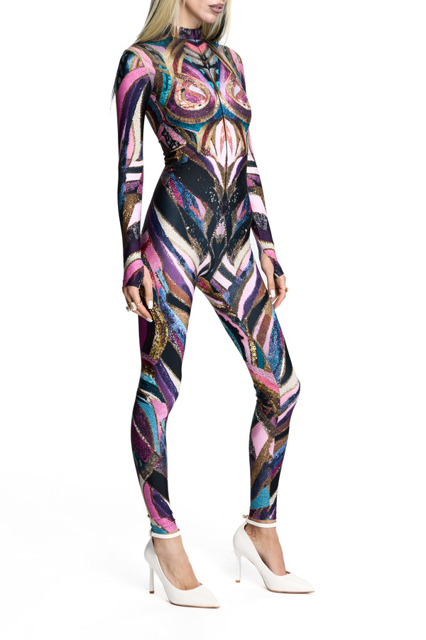 Lola Nova hover